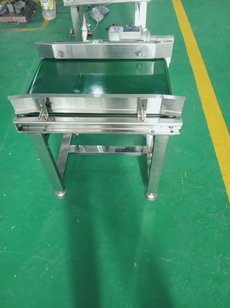 Sản phẩm băng tải động cơ cose âm